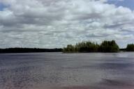 Maisemakuva Pienivesi-järveltä